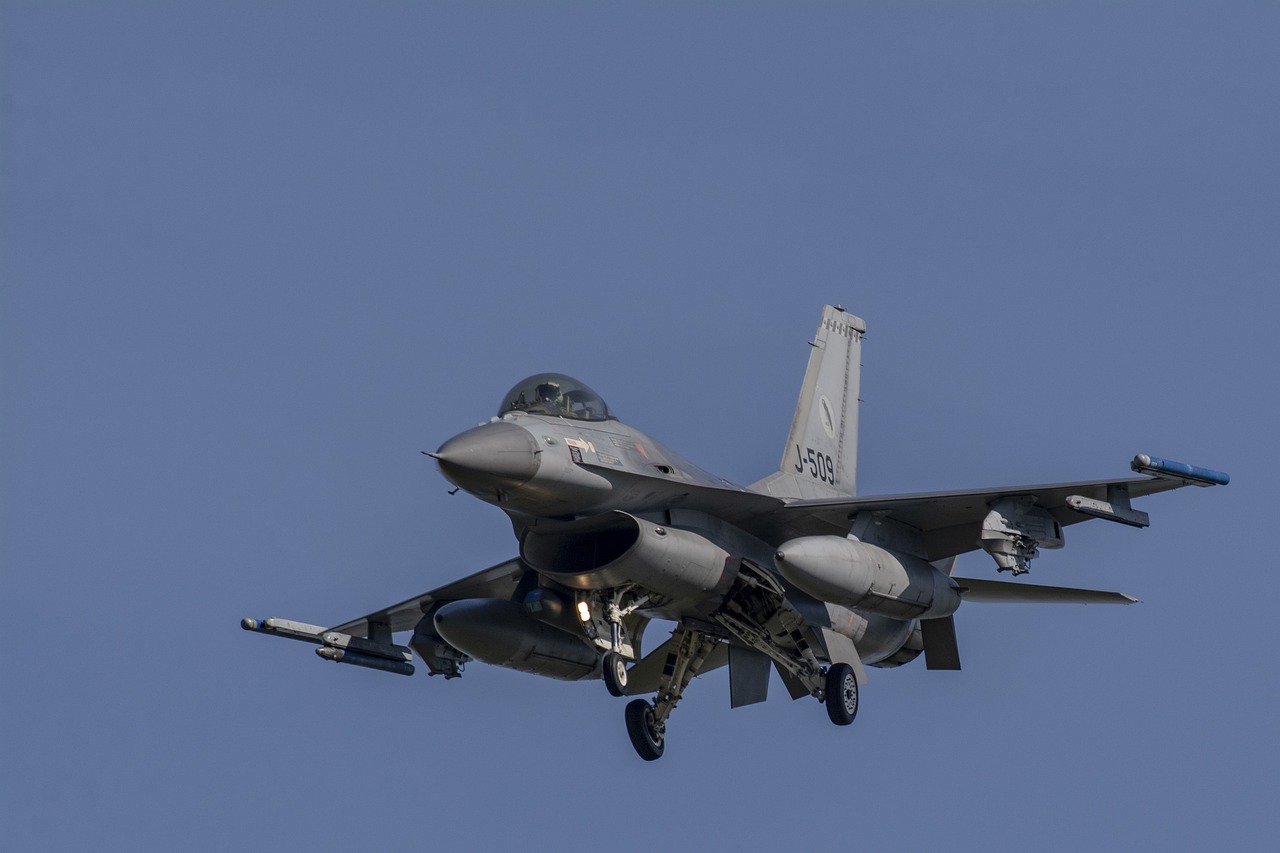 how is Israel navigating to bomb Iran?